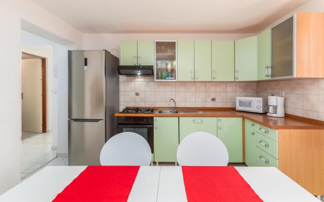 Nice Home in Kastelir With Wifi and 3 Bedrooms