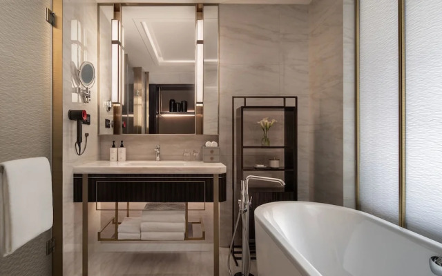 InterContinental Zhengzhou Zhengdong by IHG