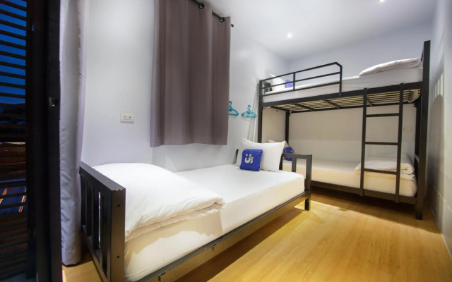 Us Hostel