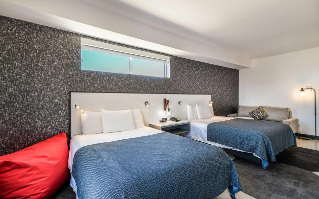 Hy-Lo Hotel, an Ascend Collection Hotel