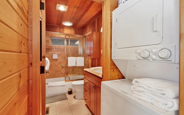 High-top Lakeview Chateau #2520