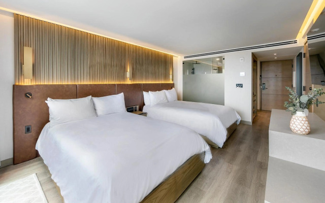 La Jolla Cove Suites