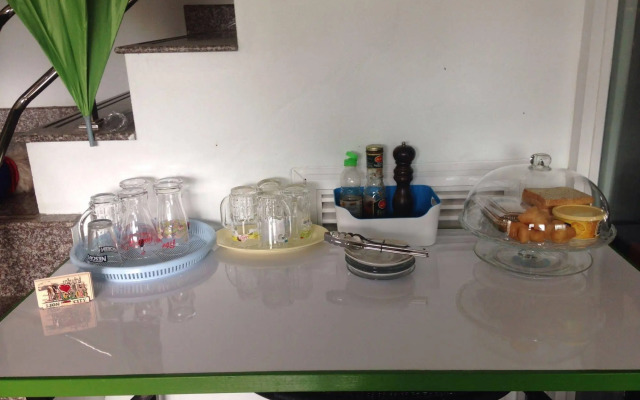 Smile Home Bed & Breakfast Trang