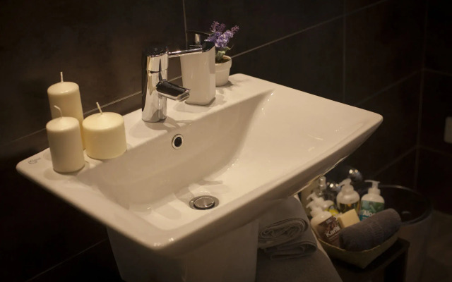 Erïk Langer S.Sofia Suites