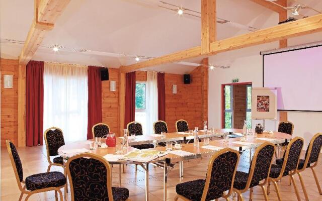 Logis Hôtel & Restaurant des Lacs