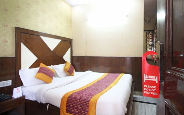 OYO 6124 Lord Krishna Dx Inn