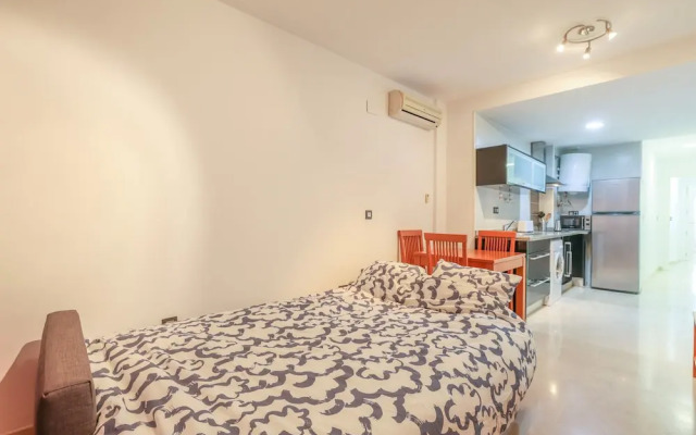 Manuel De Falla I in Dos Hermanas