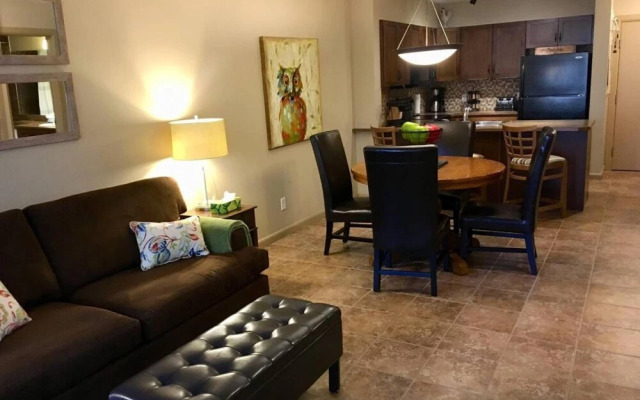 Tranquil Apartment Overlooking Creek #244