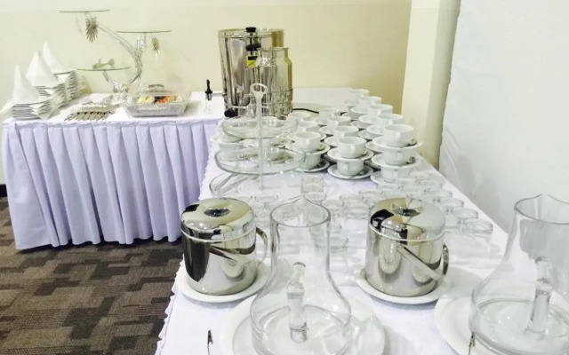 Tulip hotel And Suites
