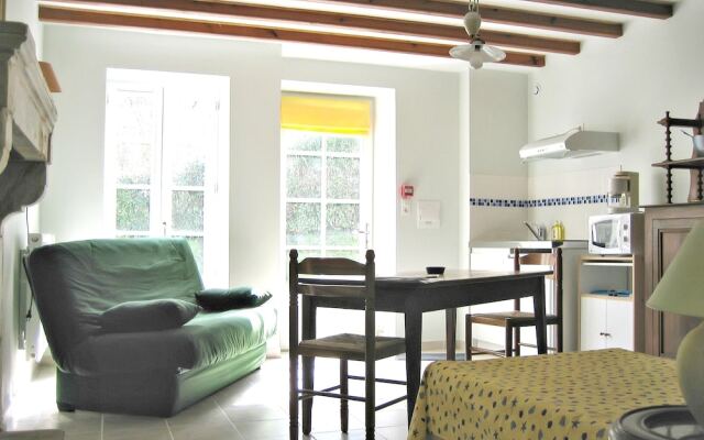 House With 5 Bedrooms in La Caillère-saint-hilaire, With Enclosed Gard
