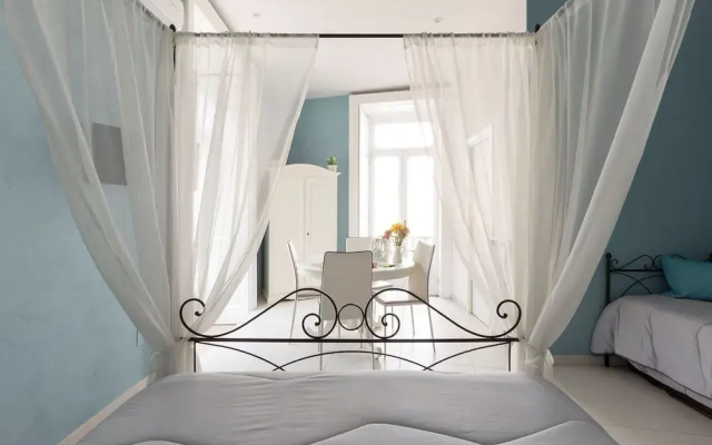 B&B Rosaroll