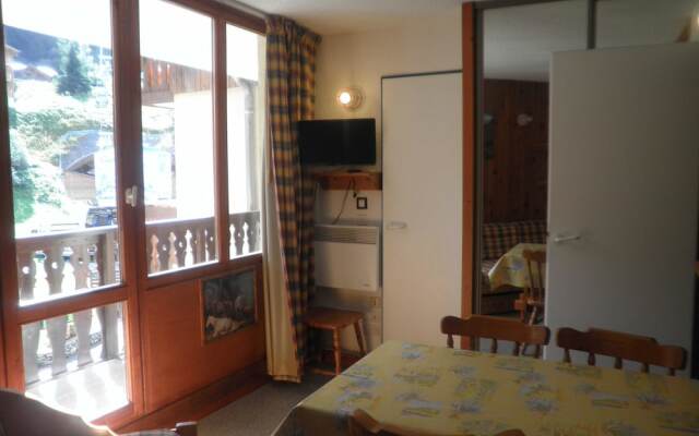 Lou Services Apartment THD136 LSI 001