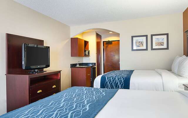 Comfort Inn & Suites Hutchinson