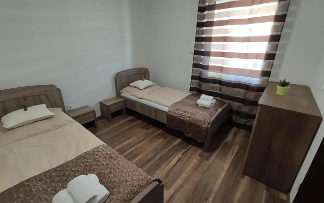 Hatvan Corner Apartments 2