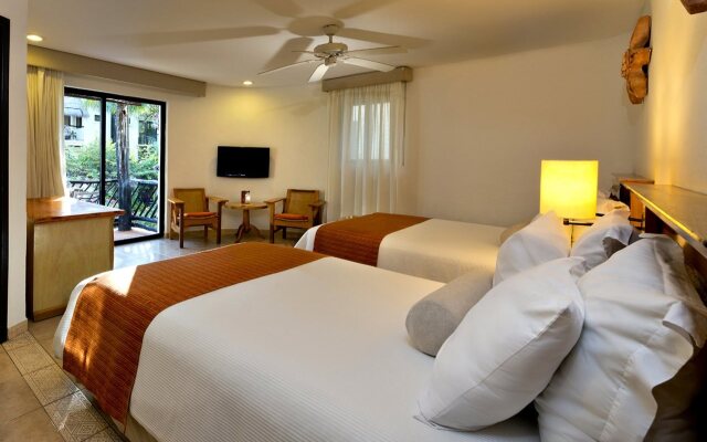 The Reef Playacar Beach Resort & Spa