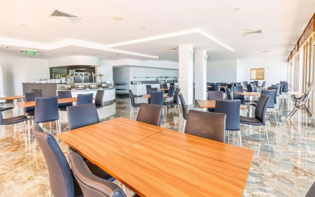 Ramada Hotel Hope Harbour