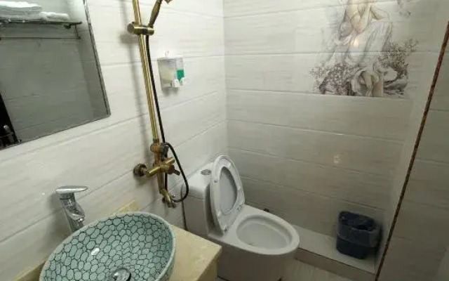 Yangshuo Qunxianhui Hotel (Yulonghe Scenic Area)