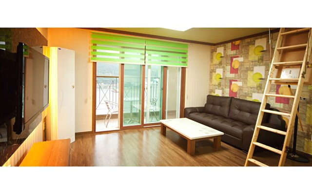 Tongyeong Sea Star Pension