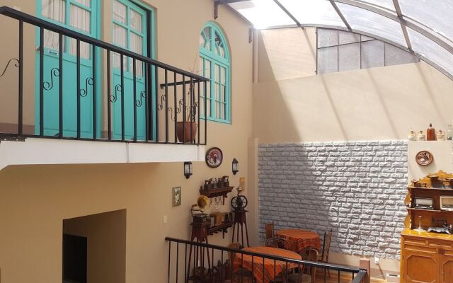 Hospedaje Milenio - Hostel