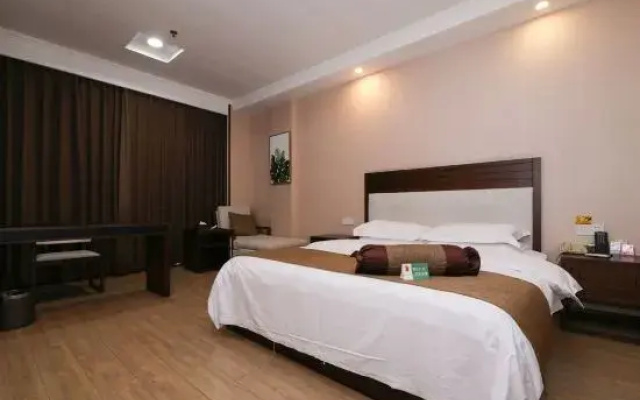 Super 8 Ningbo Beilun Hengshan West Road