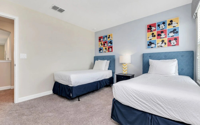 Stylish Home W/private Pool&spa, Near Disney!