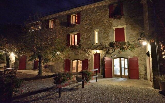 Oustaou Des Moulieres