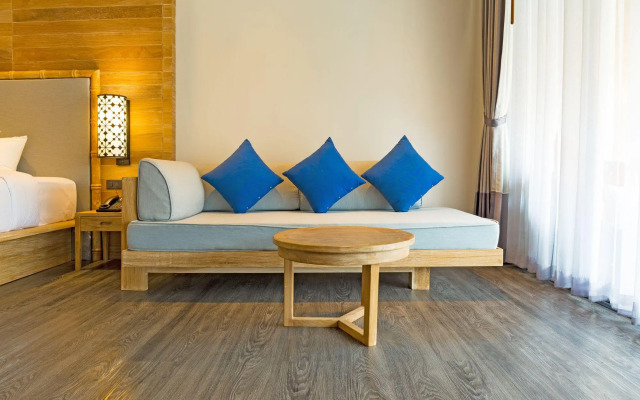 Akira Lipe Resort