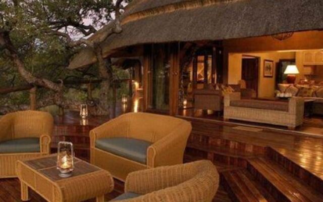Tuningi Safari Lodge