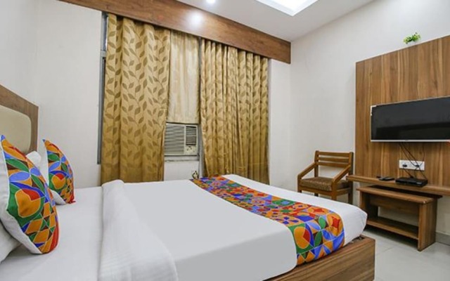 Fabhotel Silver Inn I