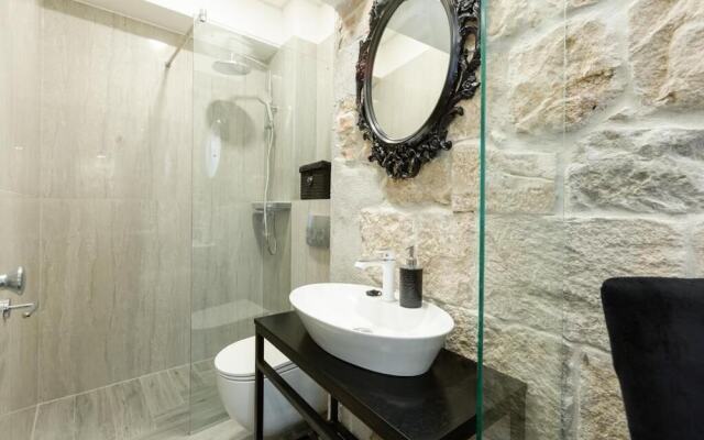 Avangarde Luxury Rooms