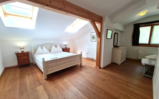 Wonderful Apartment With Views of the Slopes