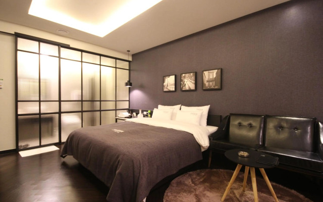 2 Heaven Hotel