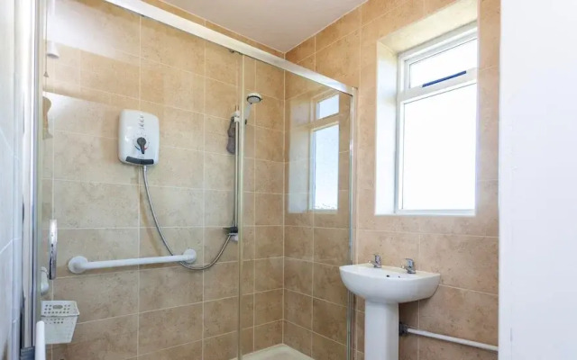 HC Property - Mountford