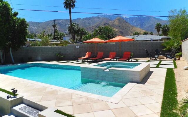 Experience Modern Luxury at Desert Hideaway