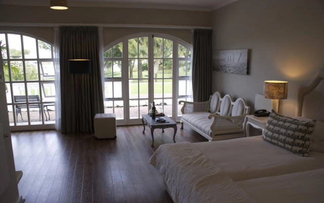 Whale Rock Luxury Lodge