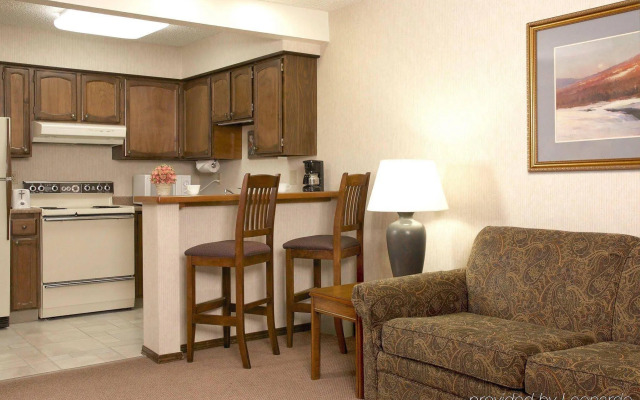 Sophie Station Suites