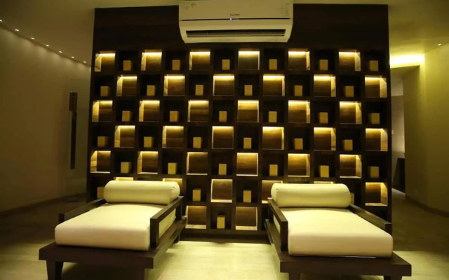 Luxurious Studio Homes Nr Surat Airport by Nirvana Hospitality