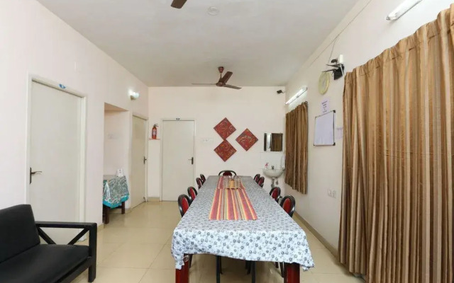 OYO 20001 SilverKey Ashok Nagar