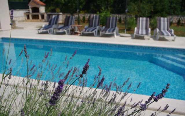 House Nadia, village Sveti Kirin