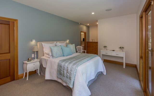 Bond Estate Luxury Accommodation