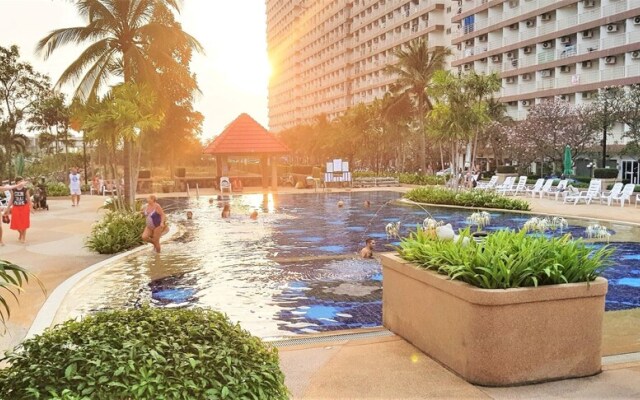 Sea Views at Jomtien Beach