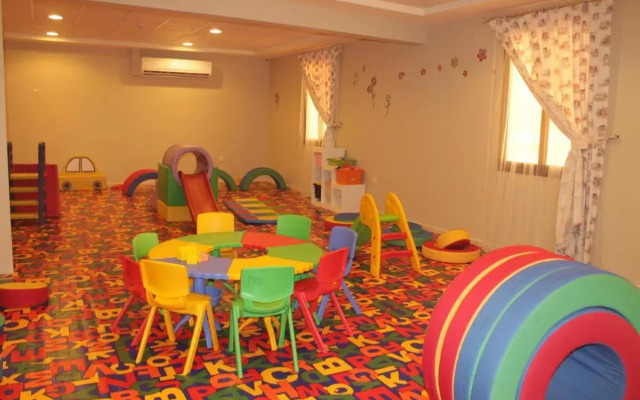 Triple tree hotel 2