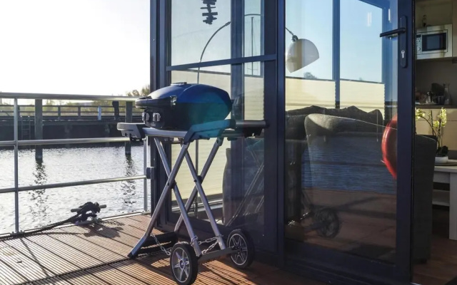 Hausboot Schwimmendes Haus in Ribnitz-damgarten
