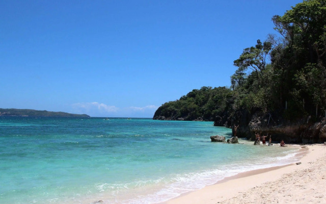 Green Monkey Resort