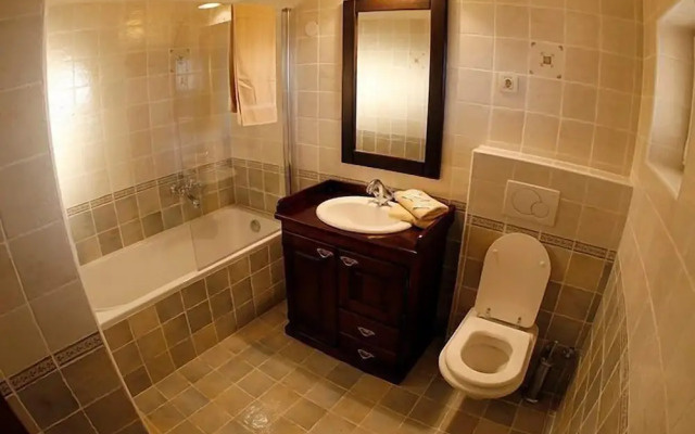 Fortuna Hotel & Restaurant