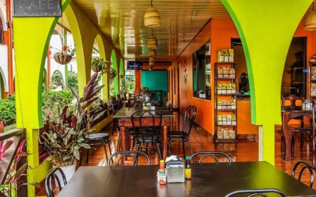 Hotel Las Flores
