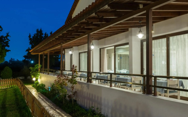 Matoula Beach Hotel