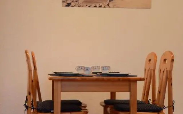 2-Zi-Ferienwohnung-Mueritzblick-direkt-am-Seeufer-perfekte-Lage-barrierefrei
