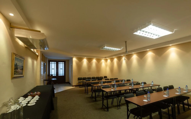 Green Valley Lodge