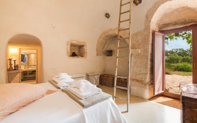 Trulli di Monte Reale